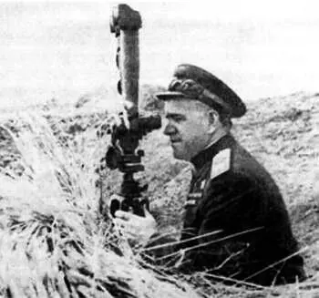 1943 год Воронежский фронт Маршал Г К Жуковнаблюдает за полем боя - фото 69
