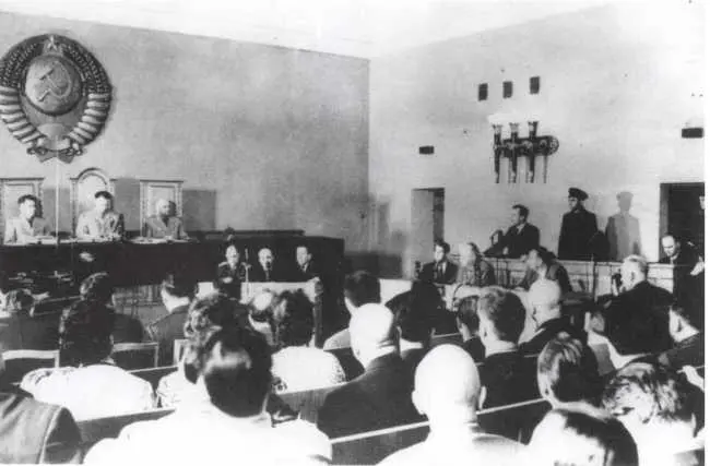 13 марта 1963 года Олег Пеньковский предстал перед Военной коллегией Верховного - фото 133