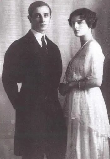 Феликс Юсупов со своей невестой Ириной Александровной 1913 г Великий князь - фото 26