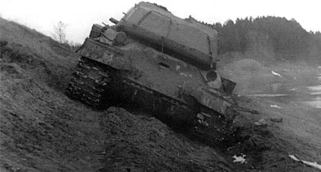 Дополнительные испытания танка объект 701 5 машина преодолевает косогор в - фото 75