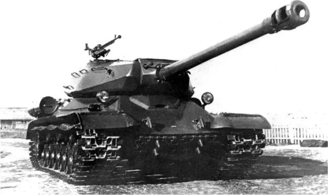 Опытный образец танка объект 701машина 6 1945 год Танк вооружен 122мм - фото 76