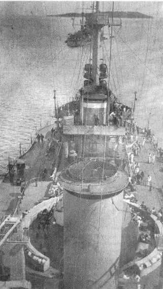 Вид с формарса на шкафут линкора Бретань Аргостоли 1917 г В начале 1926 - фото 41