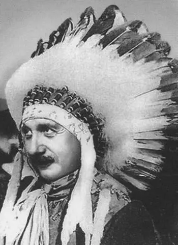 Эйнштейн в головном уборе индейского вождя Аризона 1931 г 1932 год - фото 50