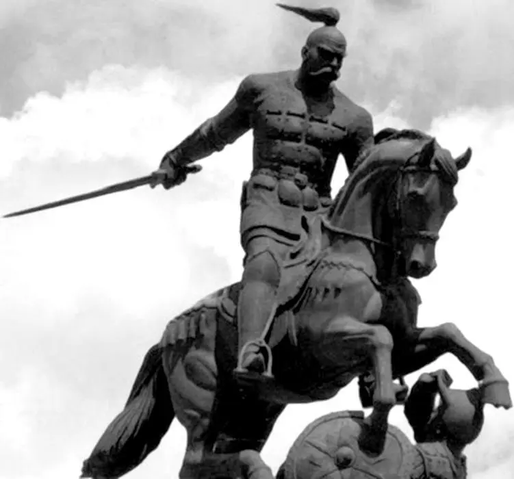 Памятник Святославу Игоревичу Скульптор Вячеслав Клыков Этот поход оказался - фото 17