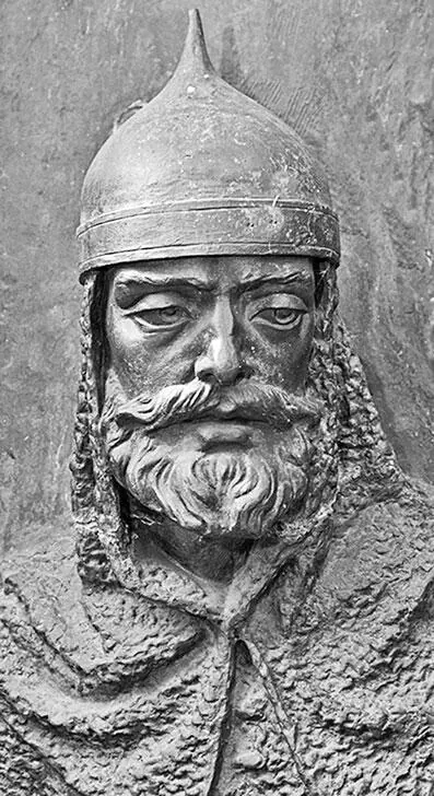 Князь Мстислав Удалой на памятнике Тысячелетие России в Великом Новгороде В - фото 148