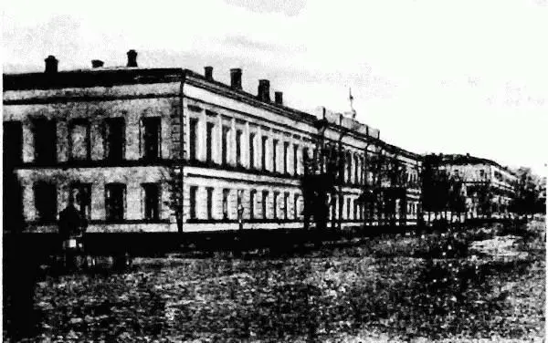 Рис 13 Тамбовская мужская гимназия на втором плане здание присутственных - фото 15