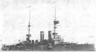 Броненосец Формидабл в 1905 г вверху в 1914 г в центре и в январе - фото 67