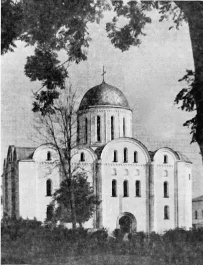 Борисоглебский собор в Чернигове Типичная для XII в одноглавая постройка - фото 133