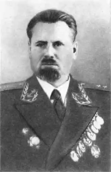 А А Фролов 1957 г Подъем ледокольного парохода Садко вверху - фото 45