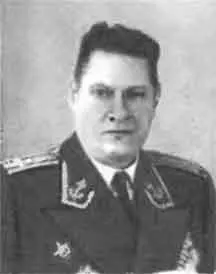 В П Мурник 1959 г И П Надеждин1955 г П Н Никольский 1949 г - фото 59