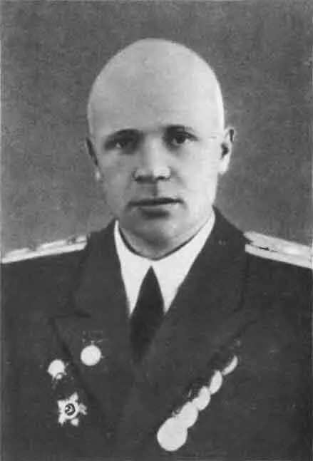 А И Фигичев 1949 г Ветераны Ленинградского 27го отряда технических работ - фото 78