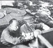 Со Сталиным на отдыхе в 1939 г В 1930е годы активно развивалась - фото 90
