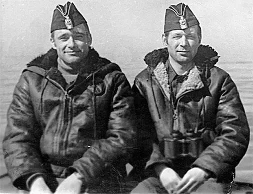 Григорьев со старпомом Колбуновым Акула на боевой службе в Ледовитом - фото 80
