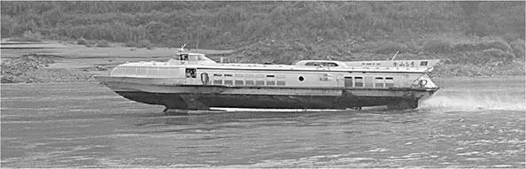Метеор 1961 Длина 346 м ширина 95 м высота 563 м при стоянке и 678 м - фото 110