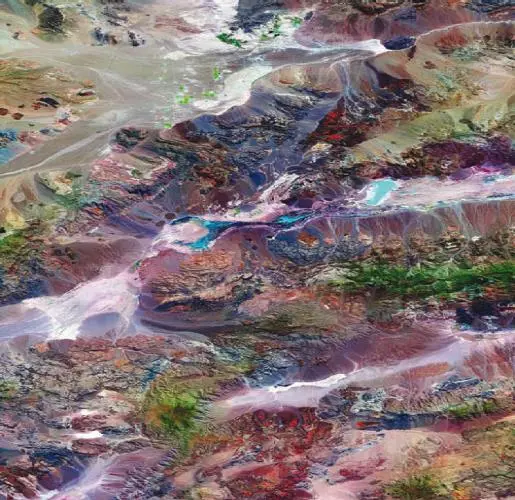 Рис 97 Хребет СьеррадеВеласко в Аргентине NASA А вот планы по - фото 125