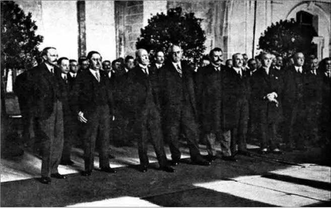 Ил 12 80летие ТГ Масарика 7 марта 1930 г Пражский Град НИОР РГБ - фото 16
