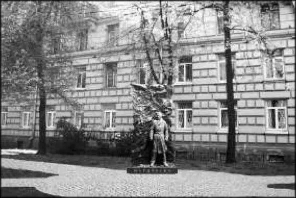 Проект памятника АИ Маринеско в СанктПетербурге Копия ограждения рубки - фото 123