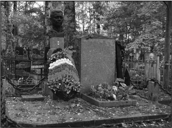 Могила АИ Маринеско на Богословском кладбище г СанктПетербурга Автор - фото 168