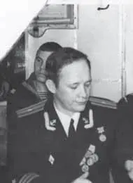 Капитан 2 ранга Казаков Владимир Иосифович 19771980 Капитан 3 ранга Кривенко - фото 102