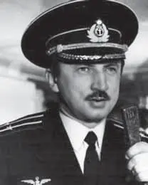 Капитан 2 ранга Лякин Виктор Федорович 19871989 Капитан 2 ранга Соломенцев - фото 257