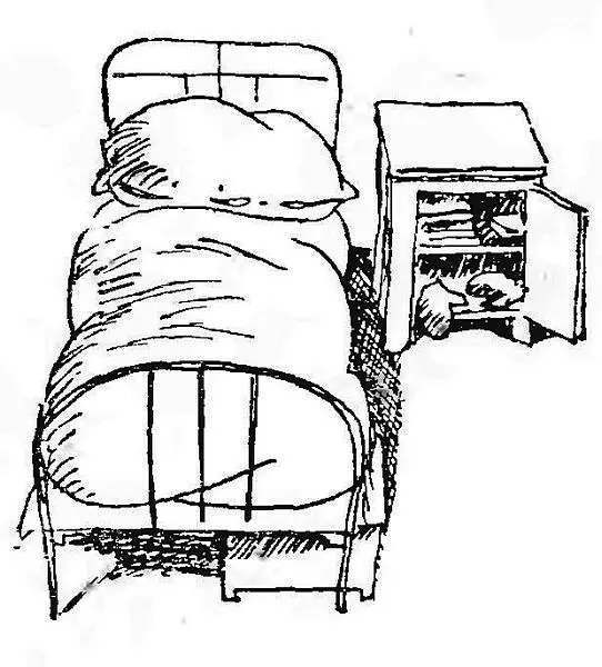 Гришин шкафчик Карточка лежала в правом углу верхней полочки Гришиного - фото 5