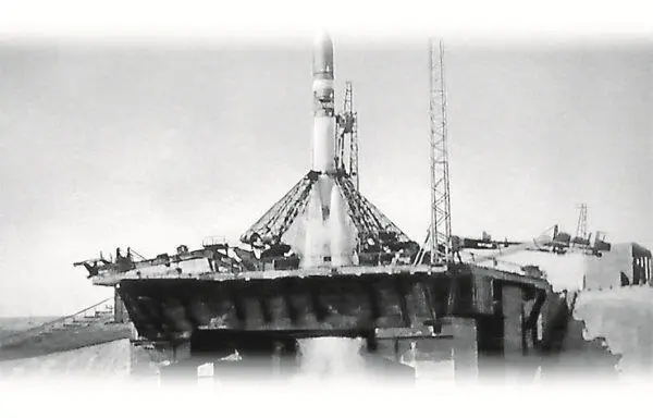 Корабль Восток1 на стартовой площадке 10 Земля в иллюминаторе И тогда - фото 10