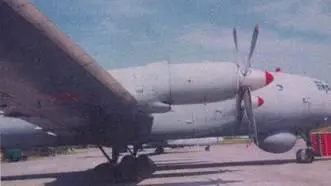 Правая консоль с посадочной фарой и бортовым аэронавигационным огнем внизу - фото 102