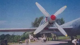 Четвертая силовая установка самолета Ил38 Шасси самолета выполнено по - фото 86