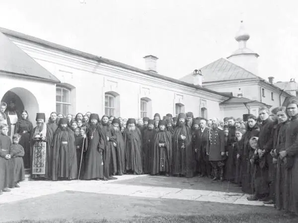 Валаамский монастырь Братия у трапезной 1900е гг В местечке Хейнявеси в - фото 19