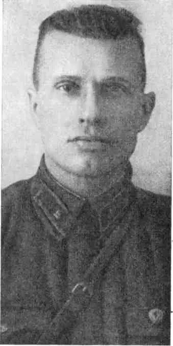 Юрий Одноблюдов начальник ледового перехода Алексей Малеинов Александр - фото 8