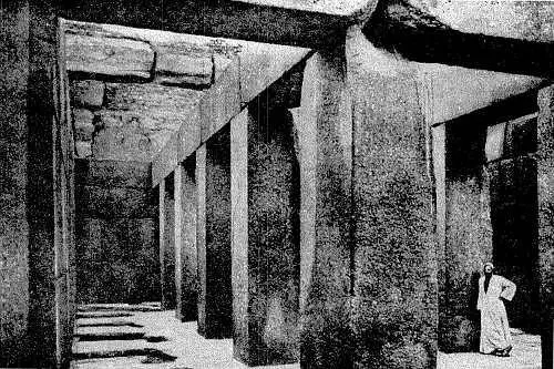 Рис 167 Храм около пирамид в Гизе Рис 168 Раскопанное здание около - фото 170