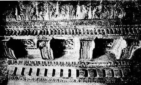 Рис 199 Рим Храм Согласия Часть антаблемента За базиликой имелся обычно - фото 204