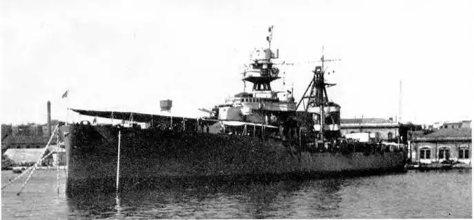 Луиджи Кадорна в 1939 г вверху в 1942 г в центре и в 1944 г - фото 127