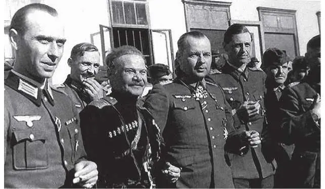 Шкуро и фон Паннвиц Характеристику Шкуро дает Е Самойлов В частности он - фото 52