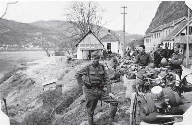 Русский корпус в Югославии В декабре 1943 года подобные же экзекуции и - фото 53
