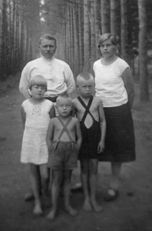 ИП и СН Павловы с детьми Ириной Борисом 19261993 и Артемием - фото 10
