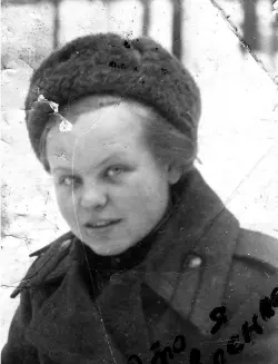 Ирина Павлова на фронте Зима 19431944 г Ирина Ивановна Руткевич с мужем - фото 14
