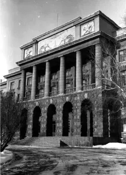 Здание штаба Уральского военного округа фото 1980х годов Дом старых - фото 16