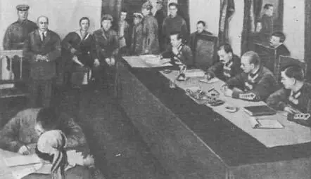 Б Савинков перед судом Военной коллегии Верховного Суда СССР Август 1924 г - фото 6