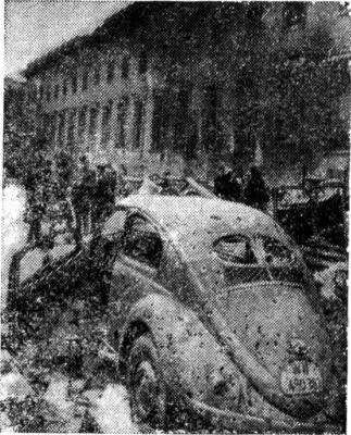 Во дворе имперской канцелярии 1945 г Давая показания советскому суду все - фото 25