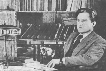 Ярослав Галан в рабочем кабинете 1947 г Илларий узнает что Ярослав Галан по - фото 28