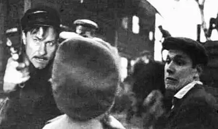 Любовь Яровая 1970 Василий Шукшин и Николай Ващилин в эпизоде захвата - фото 10
