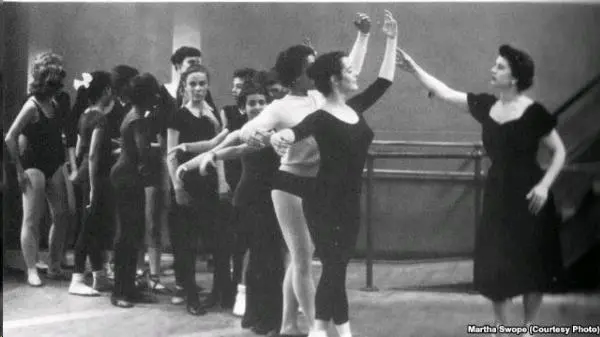 Елена Дудина НьюЙорк 1959 Фото Martha Swope В предыдущей части цикла речь - фото 47