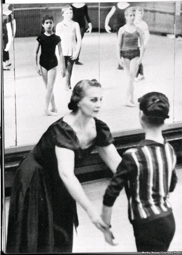 Антонина Тумковская с учеником НьюЙорк 1959 Фото Martha Swope Среди моих - фото 51