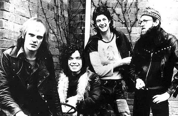 Van der Graaf Generator Еще одной выдающейся группой из Кентербери был - фото 237