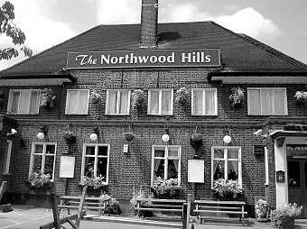 Отель The Northwood Hills В 62м году застенчивый пятнадцатилетний юноша - фото 288
