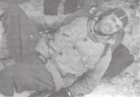 Фотография из последнего похода дающая представление об экипировке его - фото 177