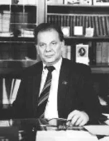 Наверное даже среди самых занятых людей Жорес Иванович Алфёров относится к - фото 11