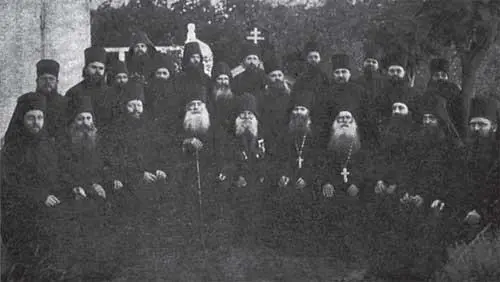 Руководители Братства русских келлий Фотография приблизительно 1913 г Далее - фото 57