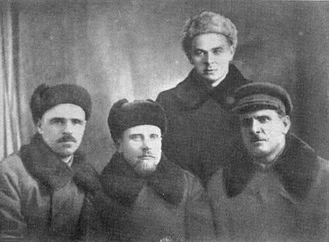 Члены бюро Богушевского подпольного райкома партии слева направо Е Н - фото 41